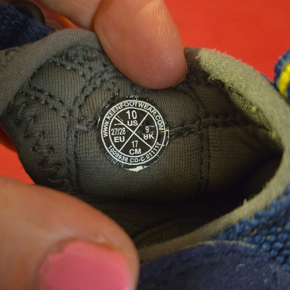 KEEN Kids Navy and Black Sandals - Picture 2 of 5